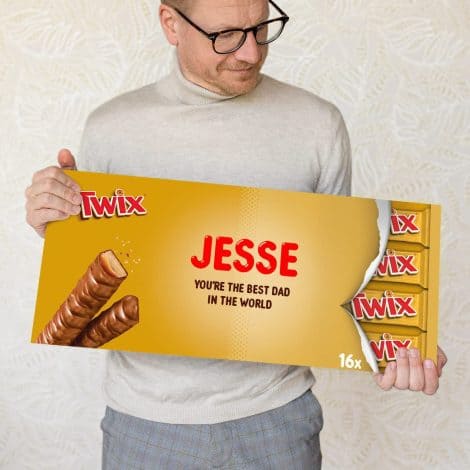 Twix Individueller Schokoriegel  Gestalten Sie Ihre eigene große Milchschokoladen-Geschenkbox, das ideale Geschenk für jeden. (900 g)