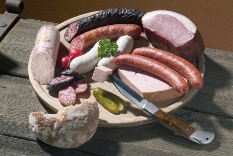 Geschenkset der bayerischen Landmetzgerei Schiessl – probiere 1000g hausgemachte, glutenfreie und laktosefreie Wurst, Salami und Schinken!