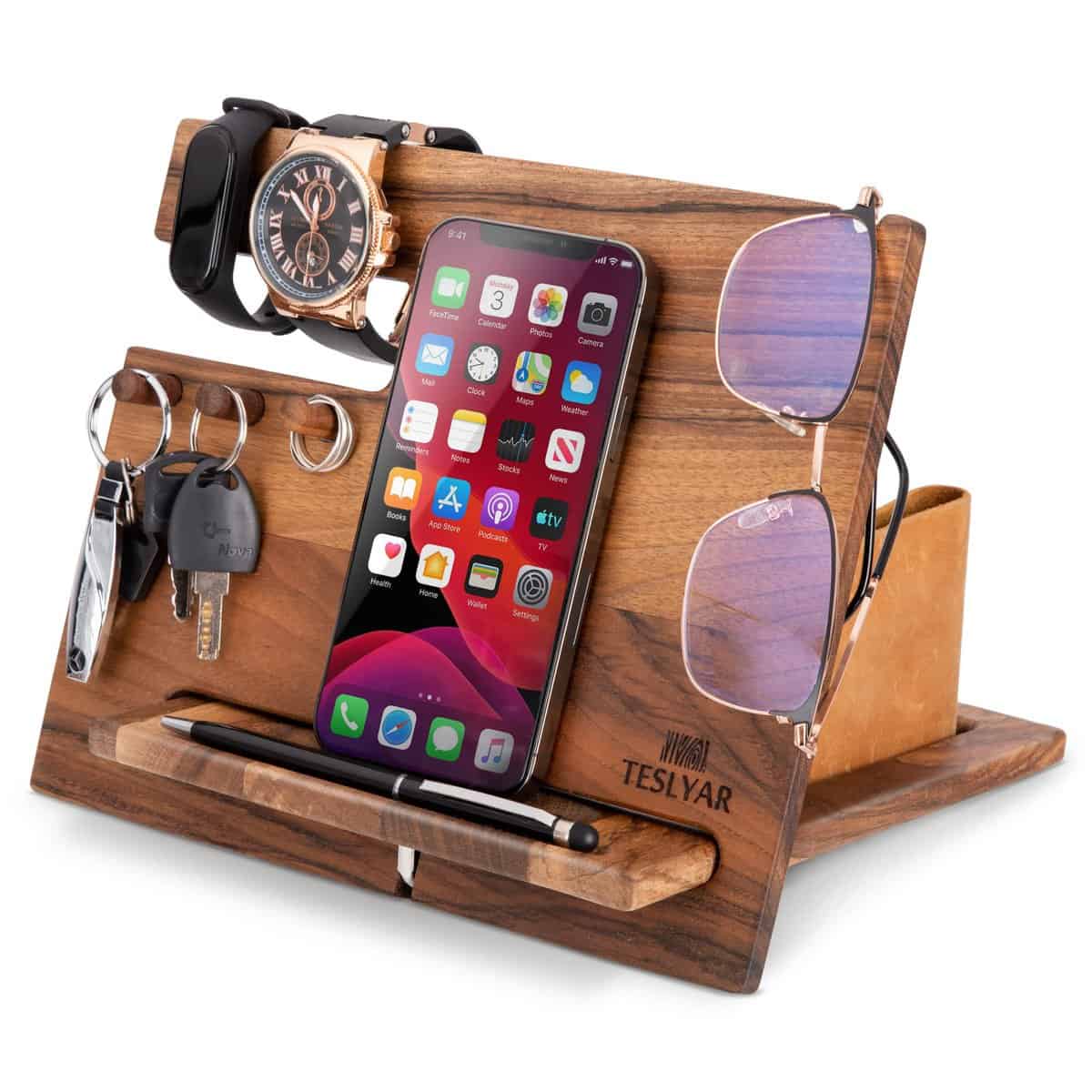 TESLYAR Holz Telefon Dockingstation Nussbaum Handy-Ständer Herren Geschenk, Ehemann Schlüsselhalter & Uhren Organisator Ehefrau Vater Geburtstag Nachttisch Geldbörse Vater Mann Gadgets (Beige)