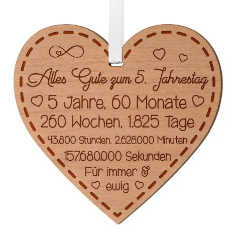 Jubiläumsgeschenk für Paare: 5 Jahre Hochzeitstag – Graviertes Holzherz zur Erinnerung für Ehepartner.